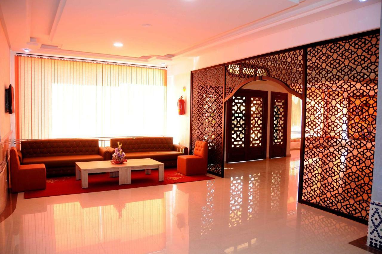 Al Madina 3* Safi